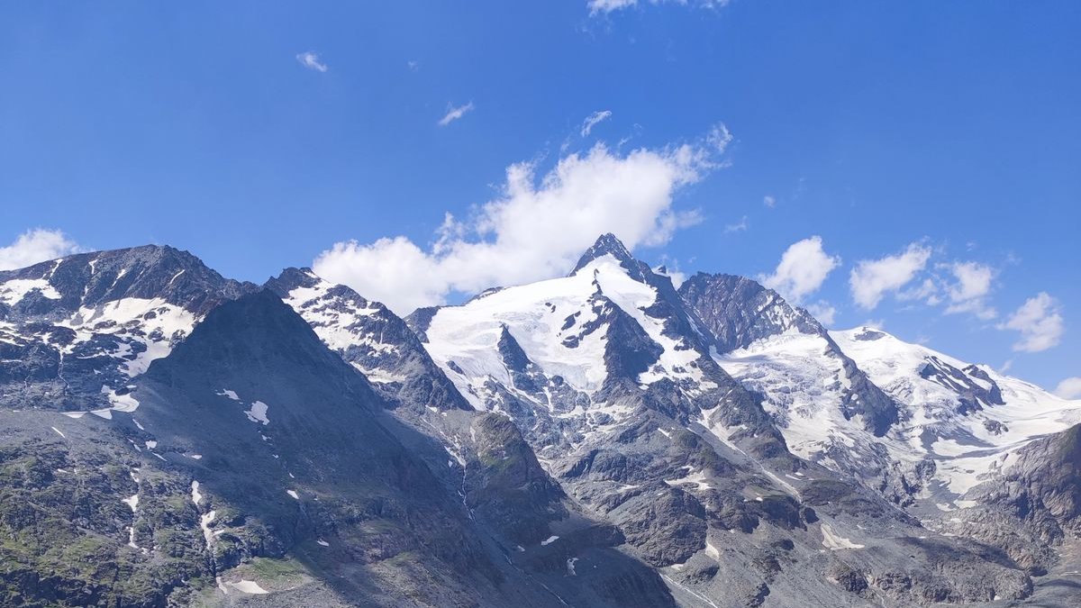 Großglockner mit Pasterze-Gletscher in den österreichischen Alpen