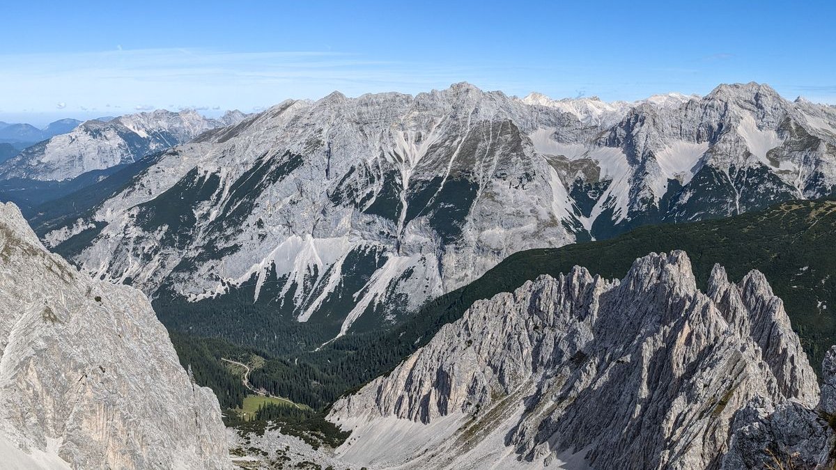 Blick von der Nordkette über das Karwendel bei Innsbruck