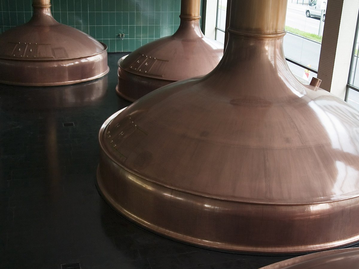 Kupferne Sudpfannen in einer Münchner Brauerei